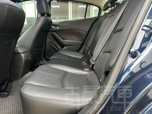 MAZDA馬自達 MAZDA 3  第9張相片
