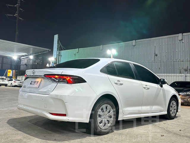 TOYOTA豐田 ALTIS  第5張相片