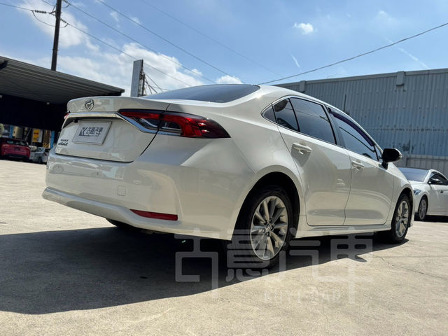 TOYOTA豐田 ALTIS  第7張相片