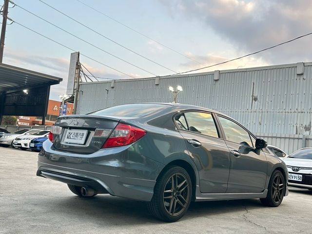 HONDA本田 CIVIC  第3張相片