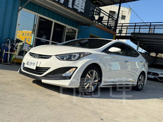 HYUNDAI現代 ELANTRA  第1張相片