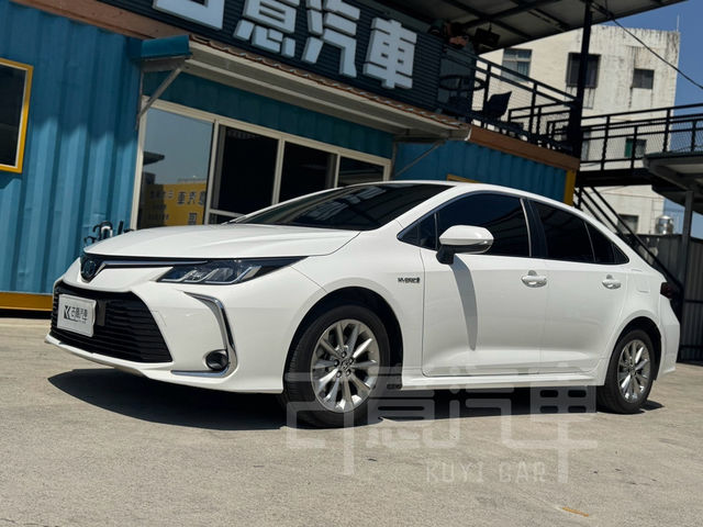 TOYOTA豐田 ALTIS  第1張相片