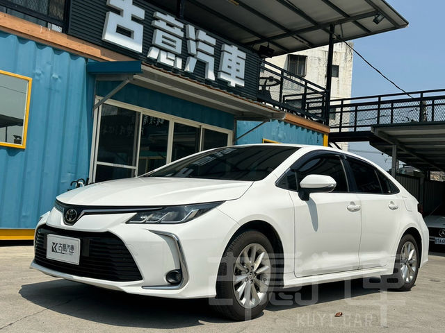 TOYOTA豐田 ALTIS  第1張相片