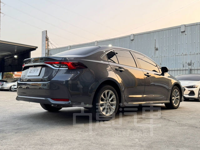 TOYOTA豐田 ALTIS  第4張相片