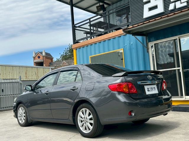TOYOTA豐田 ALTIS  第3張相片