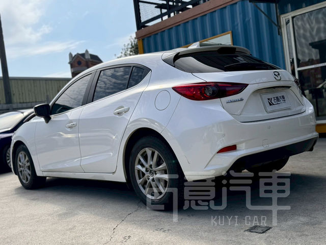 MAZDA馬自達 MAZDA 3  第3張相片