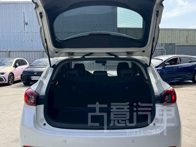MAZDA馬自達 MAZDA 3  第6張相片