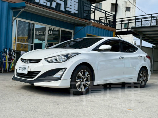 HYUNDAI現代 ELANTRA  第1張相片