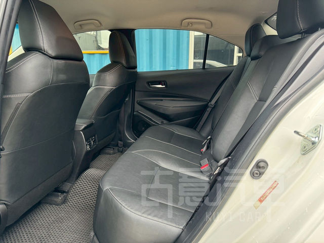 TOYOTA豐田 ALTIS  第6張相片