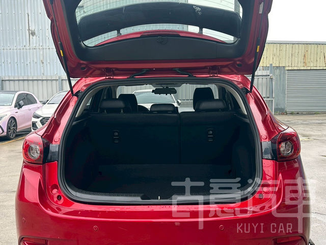 MAZDA馬自達 MAZDA 3  第6張相片