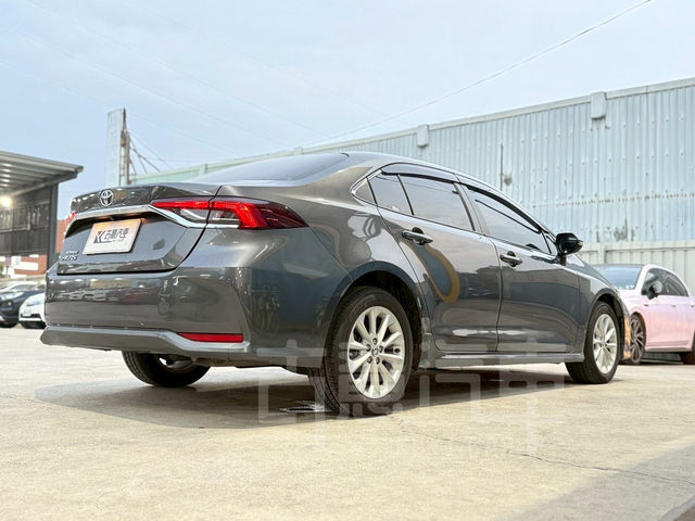 TOYOTA豐田 ALTIS  第4張相片