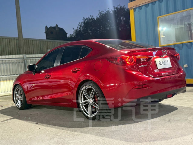 MAZDA馬自達 MAZDA 3  第3張相片