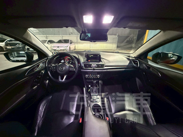 MAZDA馬自達 MAZDA 3  第5張相片