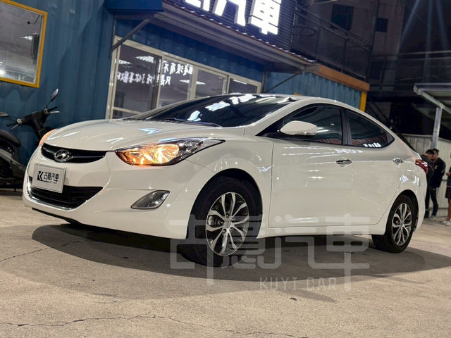 HYUNDAI現代 ELANTRA  第1張相片