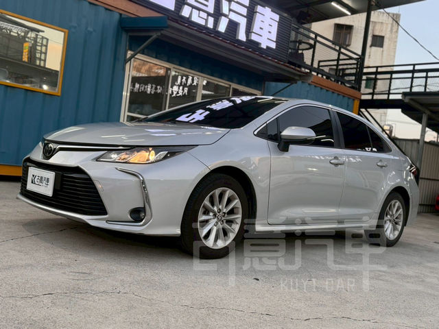 TOYOTA豐田 ALTIS  第1張相片