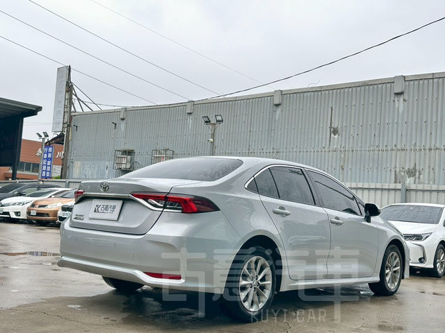 TOYOTA豐田 ALTIS  第4張相片