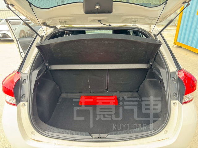 TOYOTA豐田 YARIS  第6張相片