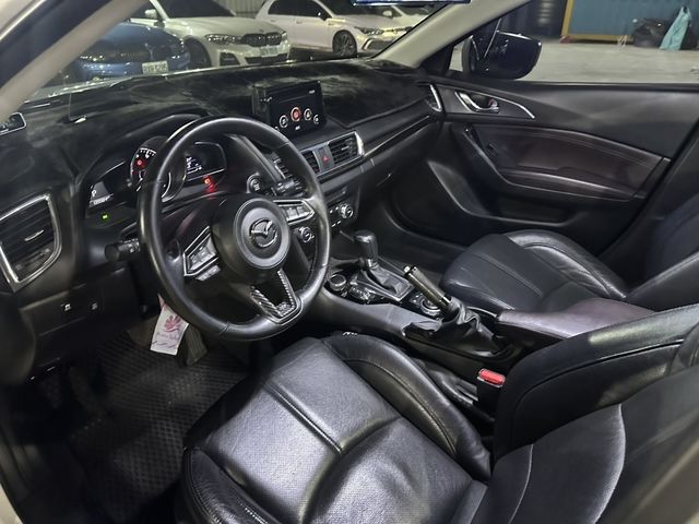 MAZDA馬自達 MAZDA 3  第5張相片