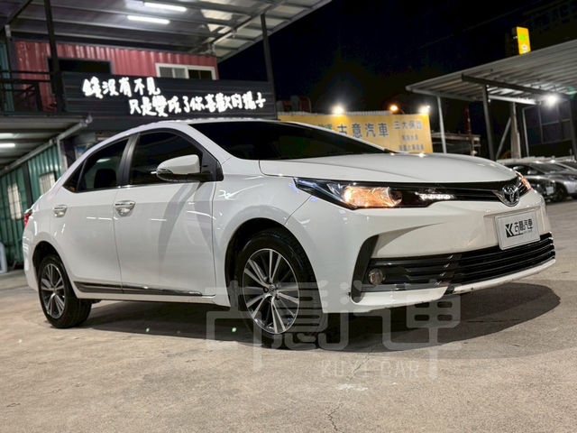 TOYOTA豐田 ALTIS  第2張相片