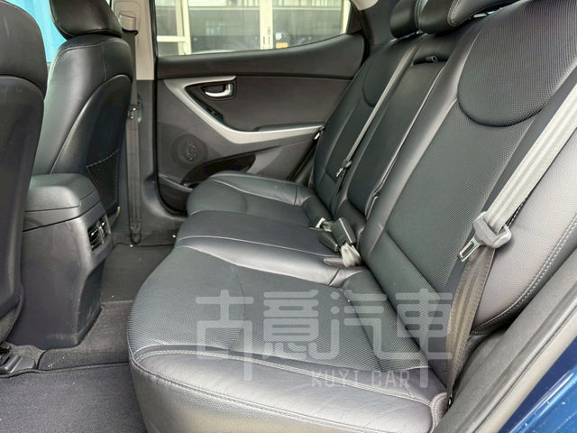 HYUNDAI現代 ELANTRA  第6張相片