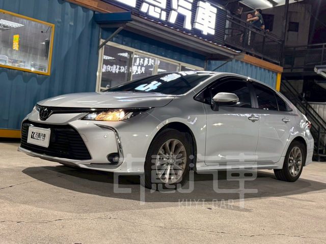 TOYOTA豐田 ALTIS  第1張相片