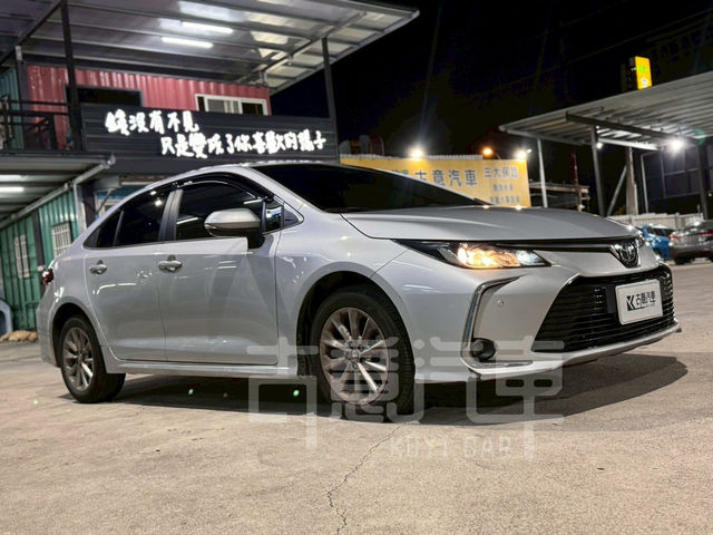 TOYOTA豐田 ALTIS  第2張相片