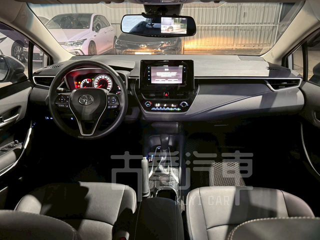 TOYOTA豐田 ALTIS  第6張相片
