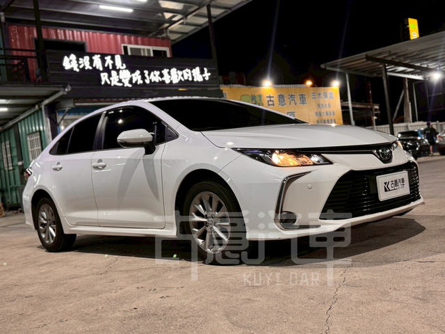 TOYOTA豐田 ALTIS  第2張相片