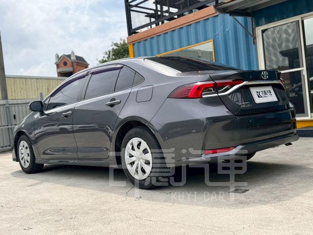 TOYOTA豐田 ALTIS  第3張相片