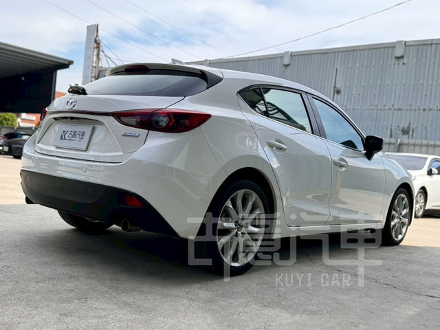 MAZDA馬自達 MAZDA 3  第4張相片