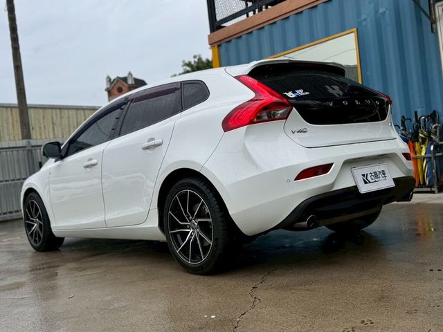VOLVO富豪 V40  第3張相片