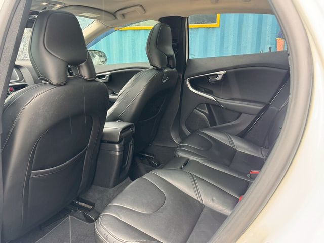 VOLVO富豪 V40  第5張相片