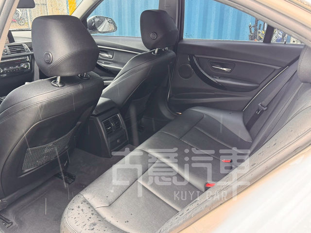 BMW寶馬 318I  第6張相片