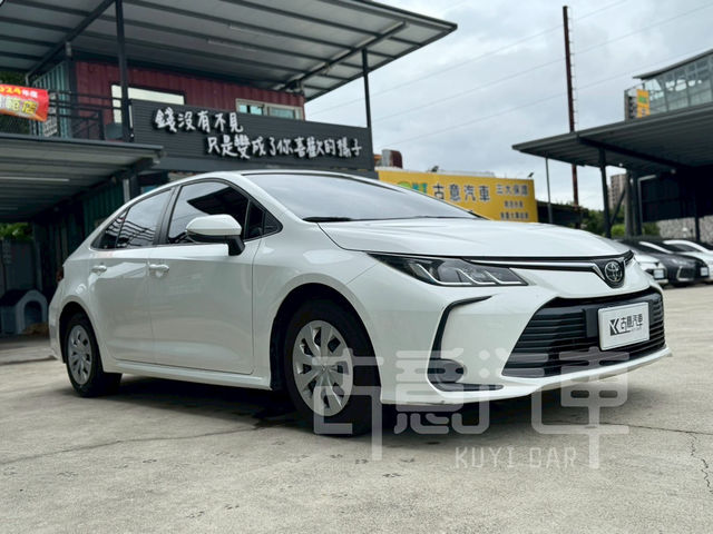 TOYOTA豐田 ALTIS  第2張相片