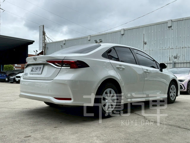 TOYOTA豐田 ALTIS  第4張相片