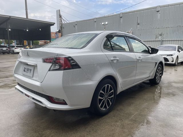 MITSUBISHI三菱 GRAND LANCER  第3張相片