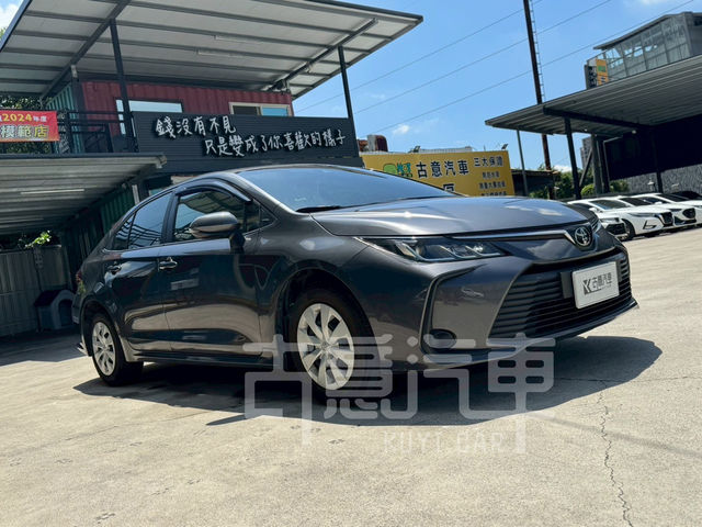 TOYOTA豐田 ALTIS  第2張相片