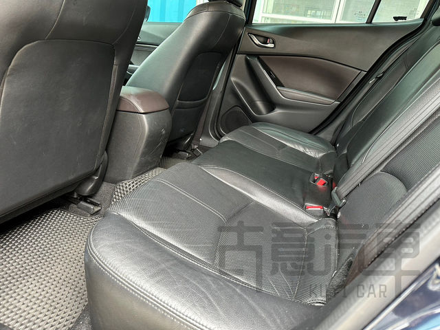 MAZDA馬自達 MAZDA 3  第5張相片