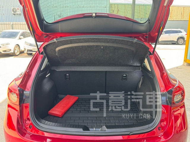 MAZDA馬自達 MAZDA 3  第6張相片