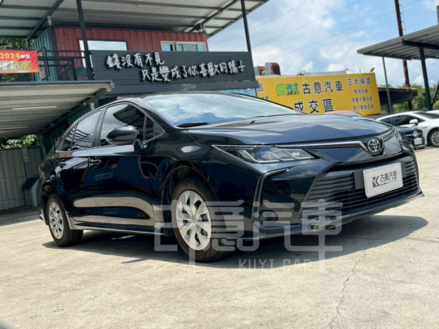 TOYOTA豐田 ALTIS  第2張相片