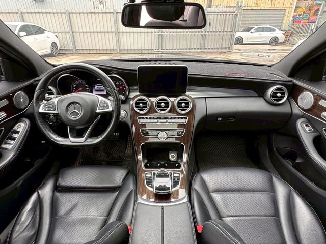 M-BENZ賓士 C300  第5張相片