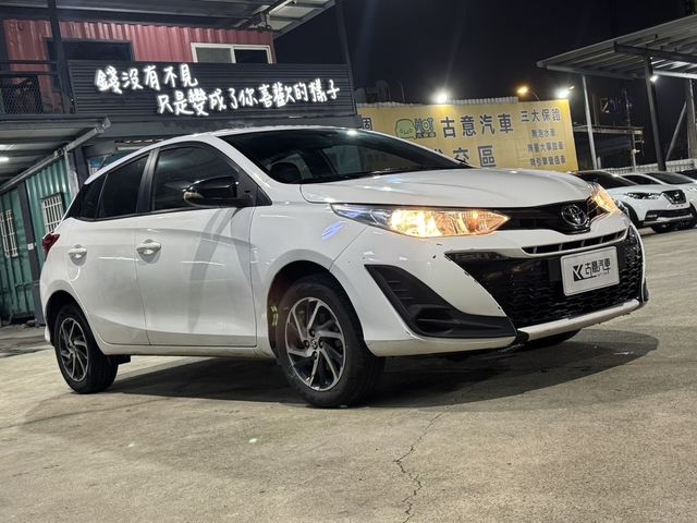 TOYOTA豐田 YARIS  第2張相片
