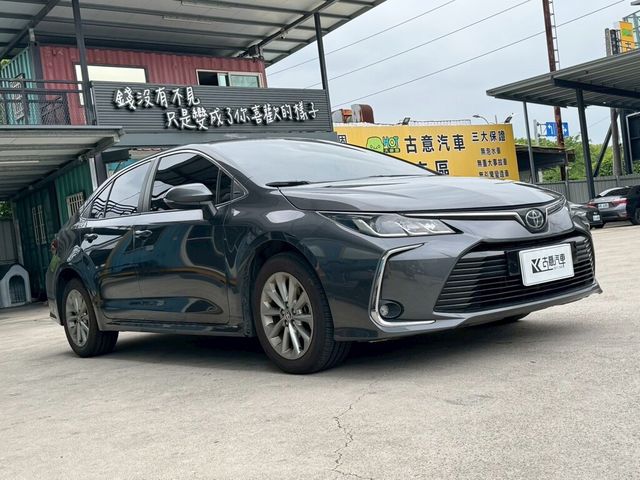 TOYOTA豐田 ALTIS  第2張相片