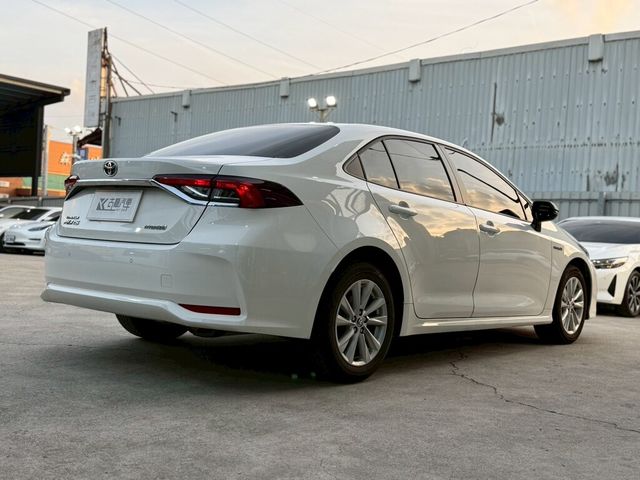TOYOTA豐田 ALTIS  第4張相片