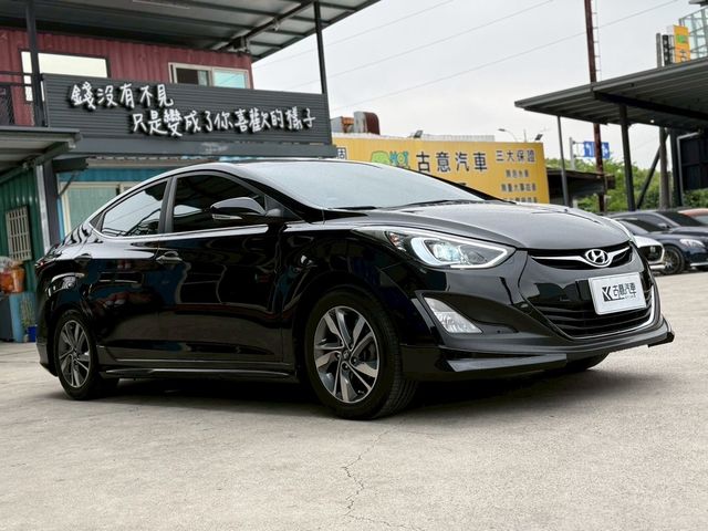 HYUNDAI現代 ELANTRA  第2張相片