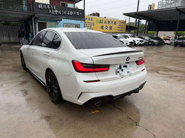 BMW寶馬 330I M SPORT  第4張相片