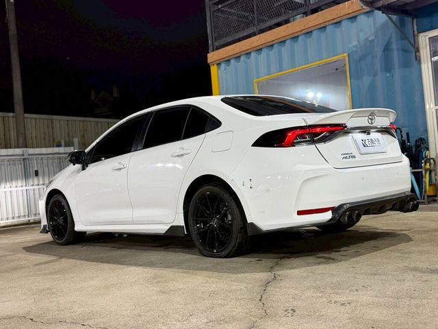 TOYOTA豐田 ALTIS  第3張相片