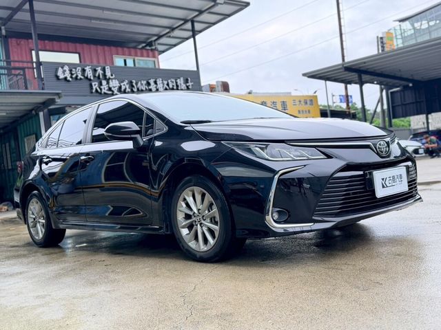 TOYOTA豐田 ALTIS  第2張相片