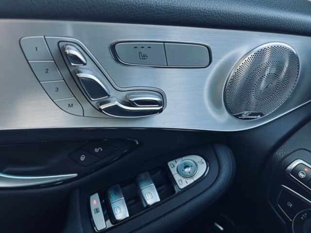 M-BENZ賓士 GLC300  第10張相片