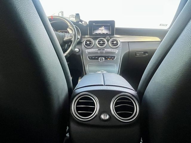 M-BENZ賓士 C300 COUPE  第10張相片